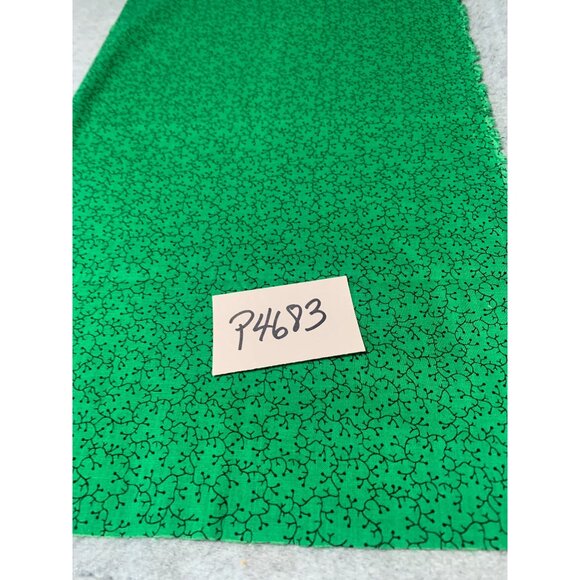 Green Fabric Fat Quarter 18x22 Inches Black Vine Pattern Cotton Material Quiltin - Picture 5 of 6